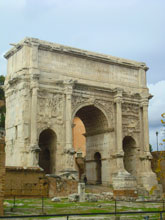 De triomfboog, geniet van de opgravingen en monumenten in Roma!