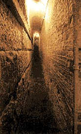 De ondergrondse gangen van S. Clemente