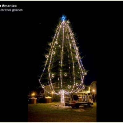 Waar staat de grootste levende kerstboom van Italië?
