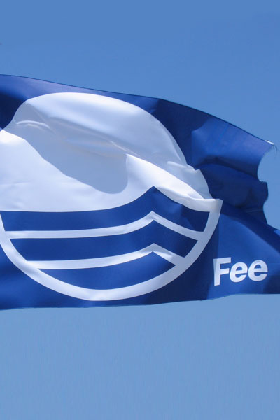 BANDIERA BLU, blauwe vlag voor stranden en havens